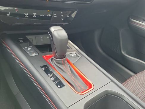 Used 2025 Nissan Kicks SR w/ SR Premium Package FWD image 23