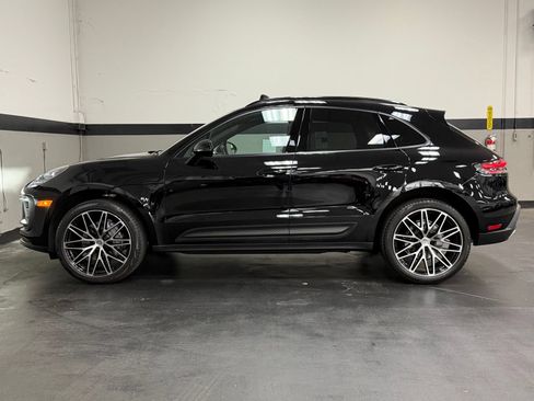 Used 2023 Porsche Macan AWD/4WD image 8