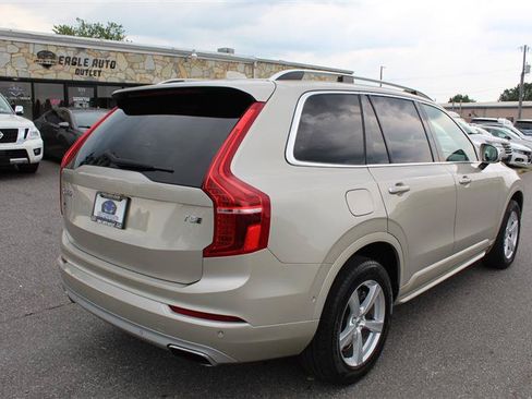 Used 2017 Volvo XC90 T5 Momentum AWD/4WD image 7