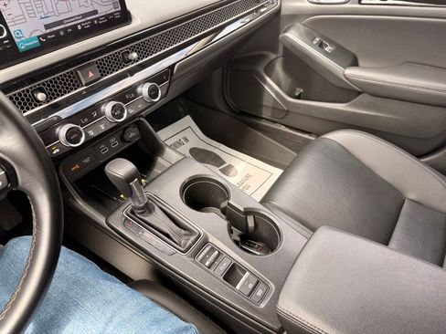 Used 2024 Honda Civic Touring image 19