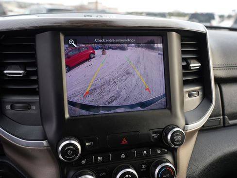 Used 2020 RAM 1500 Laramie image 32