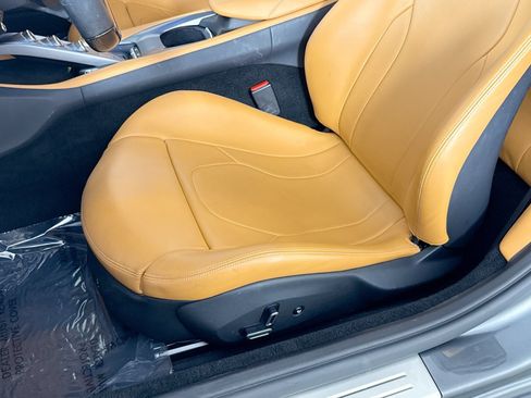 Certified 2021 Ferrari Portofino RWD image 18