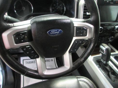 Used 2017 Ford F150 Lariat image 31