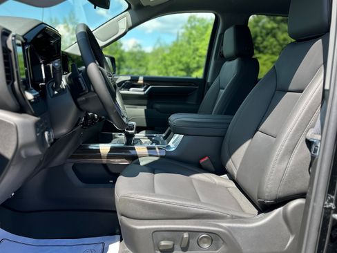 New 2026 Chevrolet Silverado 1500 LT Trail Boss w/ Convenience Package II AWD/4WD image 15