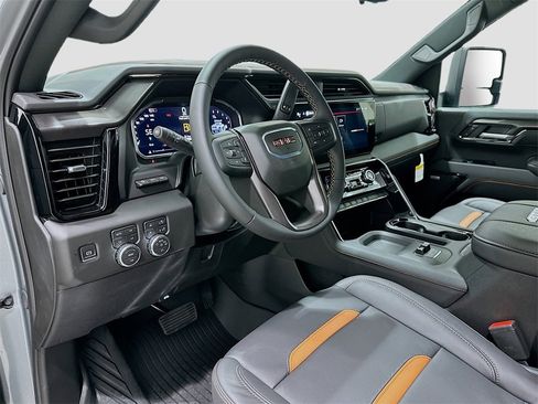 New 2026 GMC Sierra 2500 AT4 w/ AT4 Premium Plus Package image 9