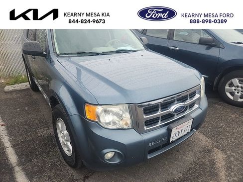 Used 2010 Ford Escape XLT image 1