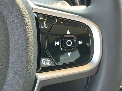 Certified 2025 Volvo XC60 T8 Plus w/ Protection Package Premier image 15