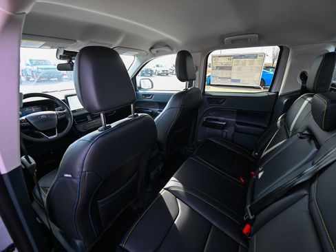 New 2026 Ford Maverick Lobo image 17