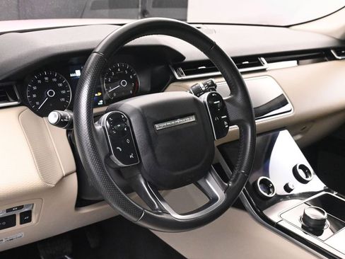 Used 2020 Land Rover Range Rover Velar S image 24