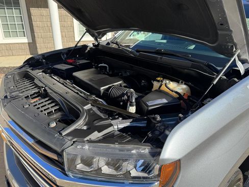 Used 2020 Chevrolet Silverado 1500 High Country w/ Technology Package image 26