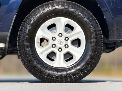 Used 2019 Toyota 4Runner SR5 image 21