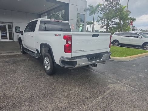 Used 2025 Chevrolet Silverado 2500 LT w/ Convenience Package AWD/4WD image 6