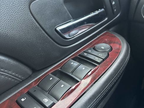 Used 2008 Cadillac Escalade Base AWD 4dr SUV image 6