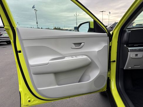 Used 2024 Hyundai Kona SEL image 23