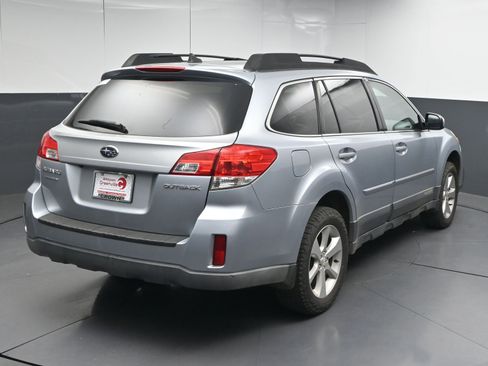 Used 2014 Subaru Outback 2.5i Limited image 8