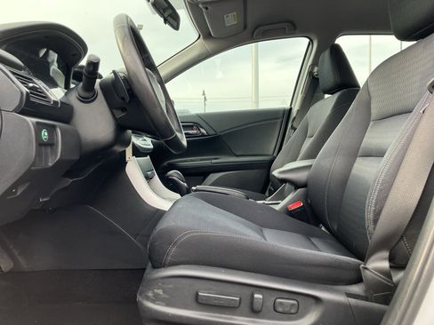 Used 2015 Honda Accord Sport image 22