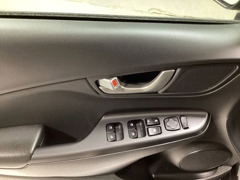 Used 2018 Hyundai Kona Limited image 20