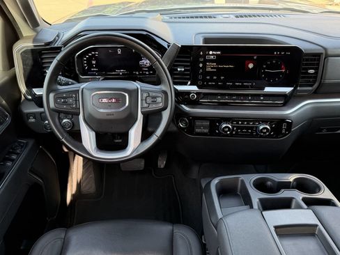 Used 2026 GMC Sierra 1500 SLT RWD image 10