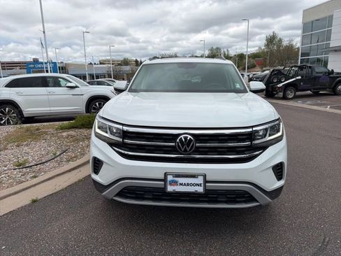 Used 2023 Volkswagen Atlas SE w/ Panoramic Sunroof Package FWD image 2