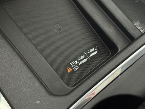 Used 2020 Chevrolet Silverado 1500 LTZ w/ LTZ Premium Package image 18