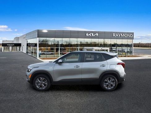 Certified 2024 Kia Seltos LX AWD/4WD image 6