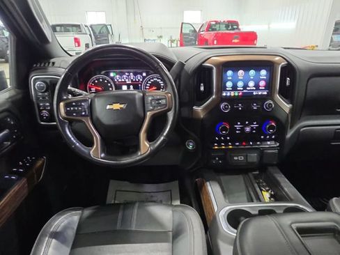 Used 2021 Chevrolet Silverado 1500 High Country w/ Technology Package AWD/4WD image 10