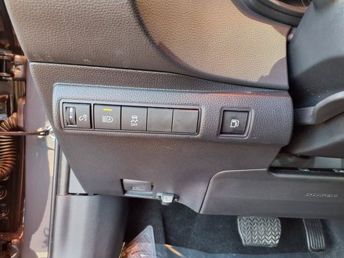 Used 2026 Toyota Corolla SE FWD image 17