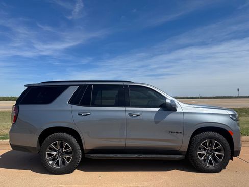 Used 2022 Chevrolet Tahoe RST w/ Luxury Package image 2