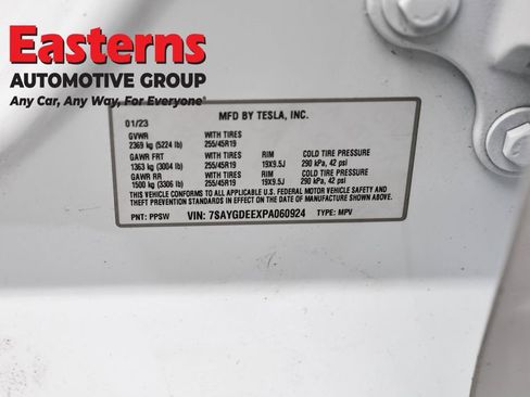 Used 2023 Tesla Model Y Long Range image 30