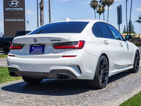 Used 2022 BMW M340i RWD image 4
