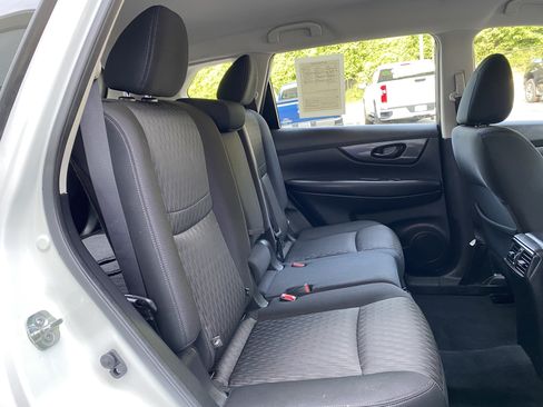 Used 2020 Nissan Rogue S AWD/4WD image 34