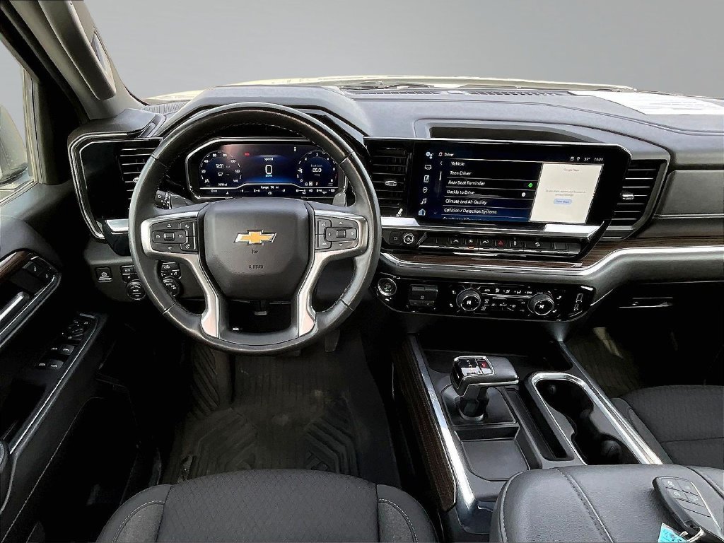 Used 2023 Chevrolet Silverado 1500 LT AWD/4WD image 11