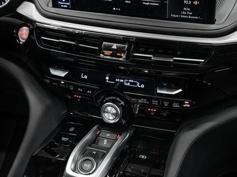 New 2026 Acura MDX SH-AWD image 24