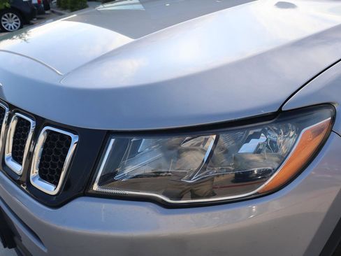 Used 2019 Jeep Compass Sport image 9