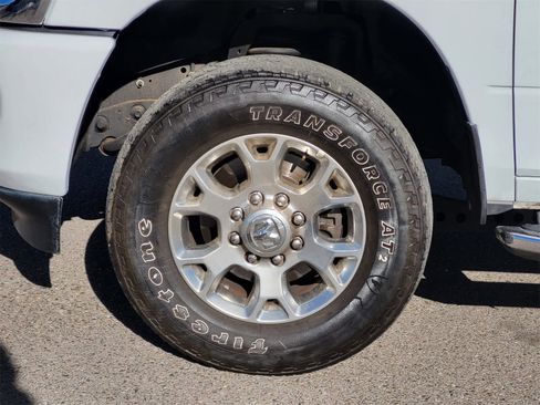 Used 2024 RAM 2500 Laramie image 10