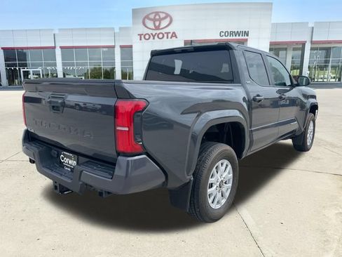 Used 2024 Toyota Tacoma SR5 AWD/4WD image 5