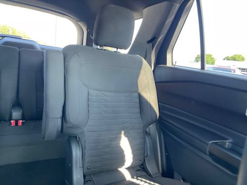 Used 2020 Ford Explorer XLT w/ Comfort Package AWD/4WD image 14