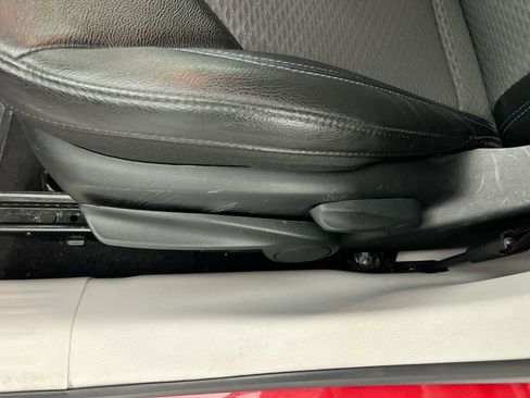 Used 2024 Jeep Compass Latitude image 13