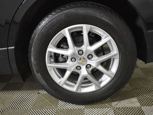 Used 2023 Chevrolet Equinox LT image 41