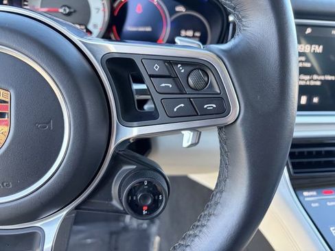 Used 2018 Porsche Panamera 4S image 9