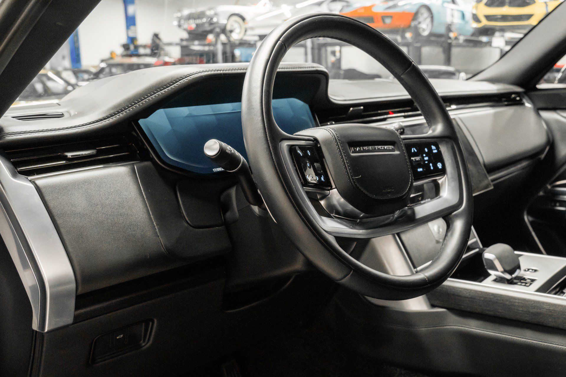 Used 2024 Land Rover Range Rover Autobiography AWD/4WD image 12