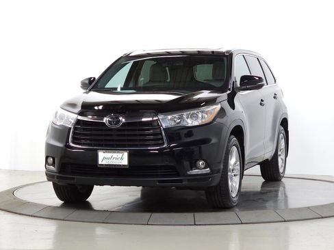 Used 2016 Toyota Highlander Limited Platinum AWD/4WD image 3