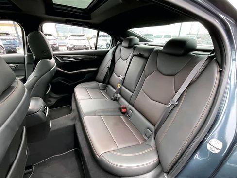 Used 2025 Cadillac CT5 V w/ LPO, ONYX Package image 29