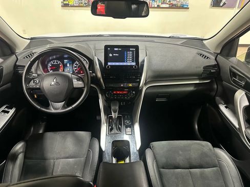 Used 2022 Mitsubishi Eclipse Cross SE image 48