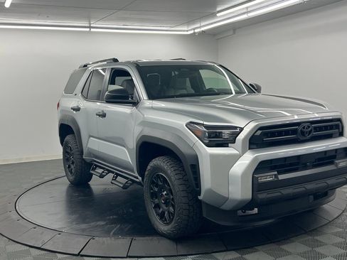 Used 2026 Toyota 4Runner SR5 AWD/4WD image 3