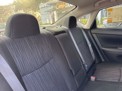 Used 2019 Nissan Sentra SV w/ Exterior Package image 15