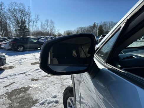 Certified 2023 Toyota Corolla Cross LE image 16