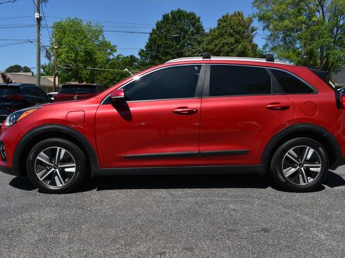 Used 2020 Kia Niro EX FWD image 3
