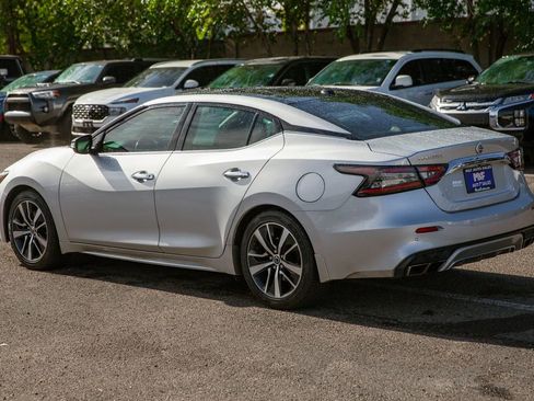 Used 2020 Nissan Maxima 3.5 SL w/ Illumination Package FWD image 6