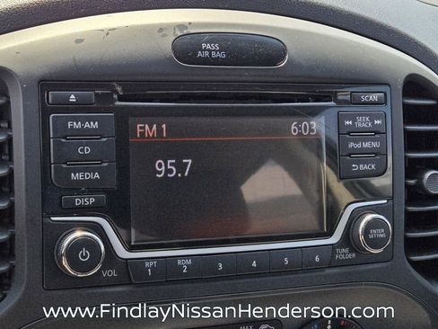 Used 2017 Nissan Juke S FWD image 25
